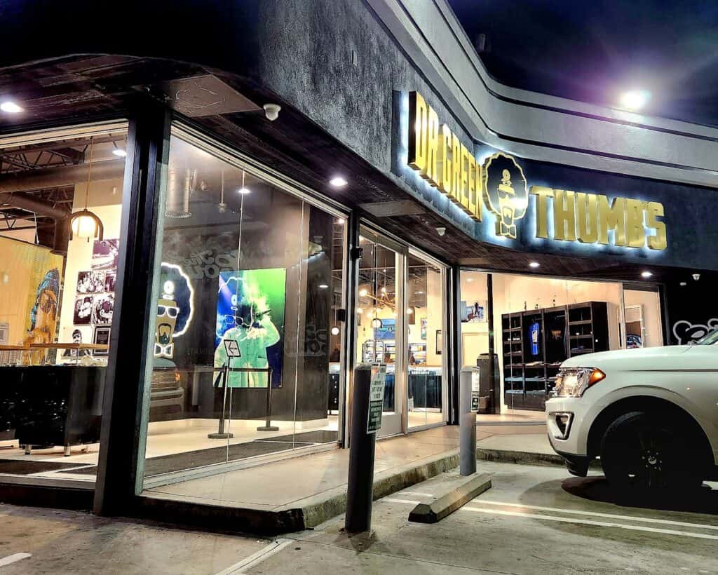 Store – main photo