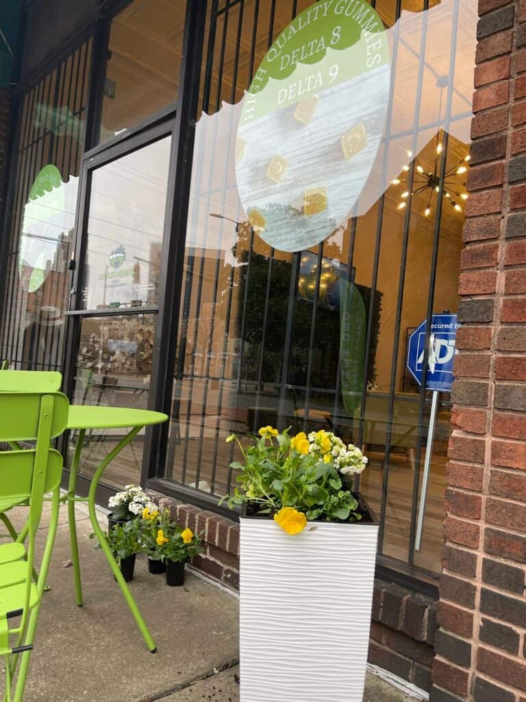 Store – main photo