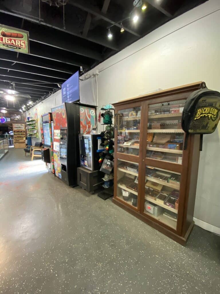 Store – main photo