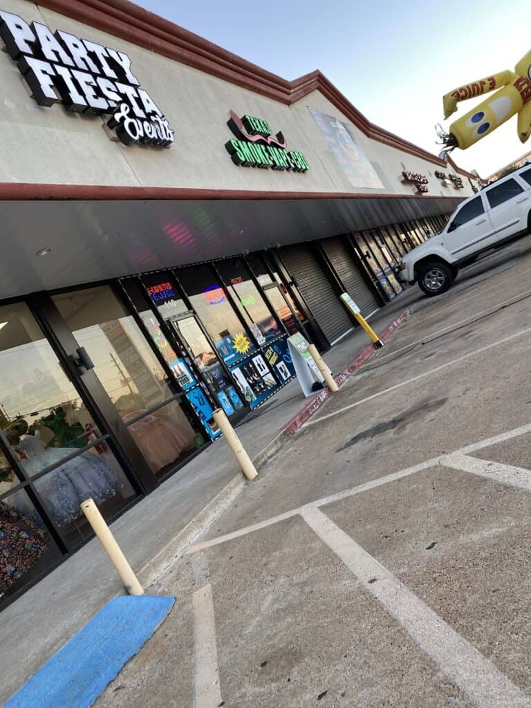 Store – main photo