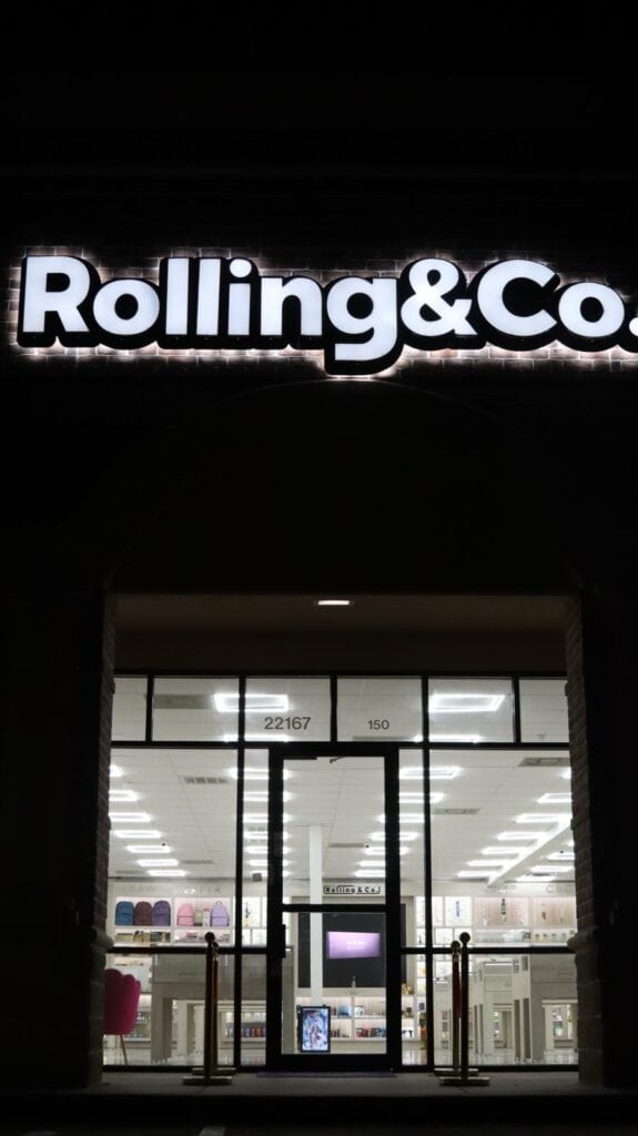 Store – main photo