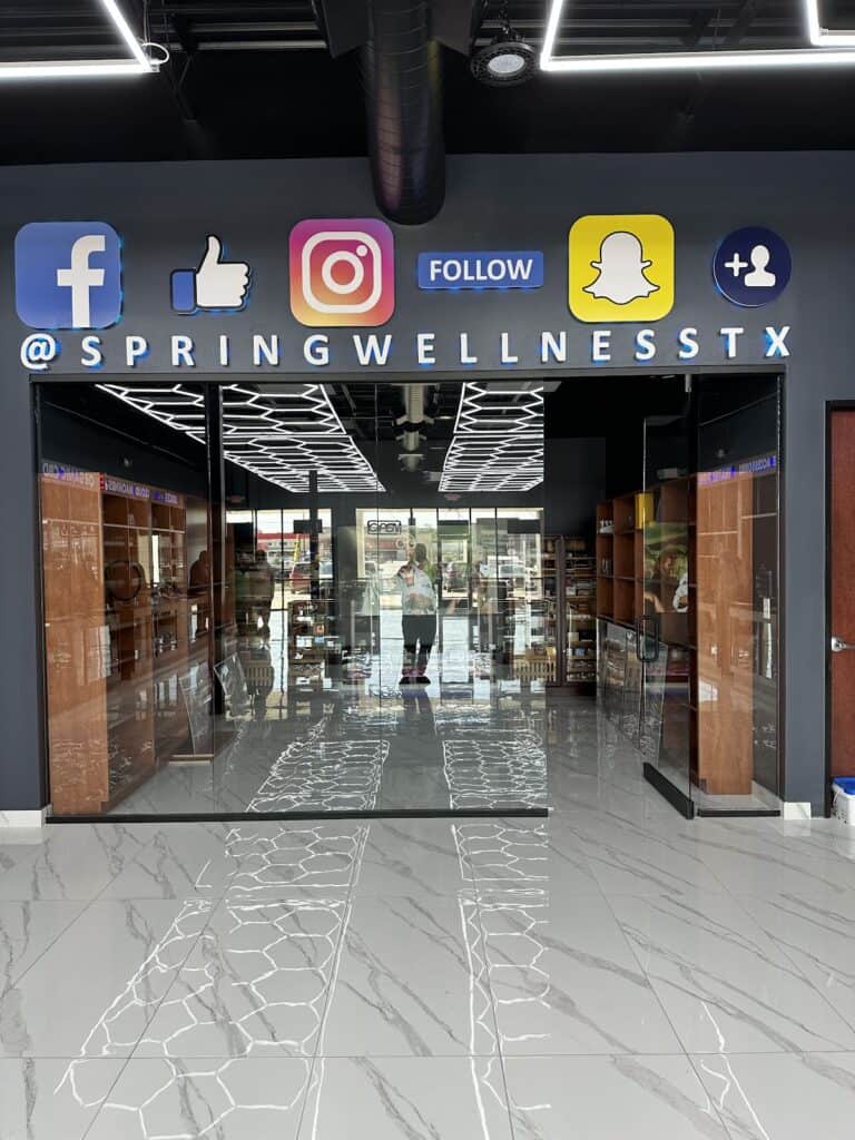 Store – main photo