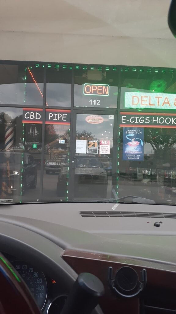 Store – main photo