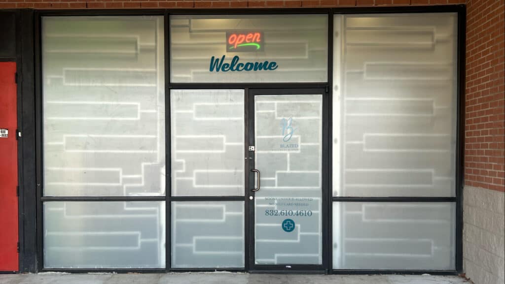 Store – main photo