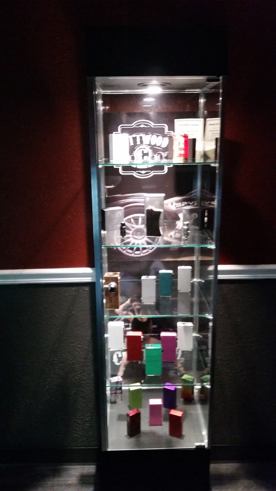 Store – gallery image 2