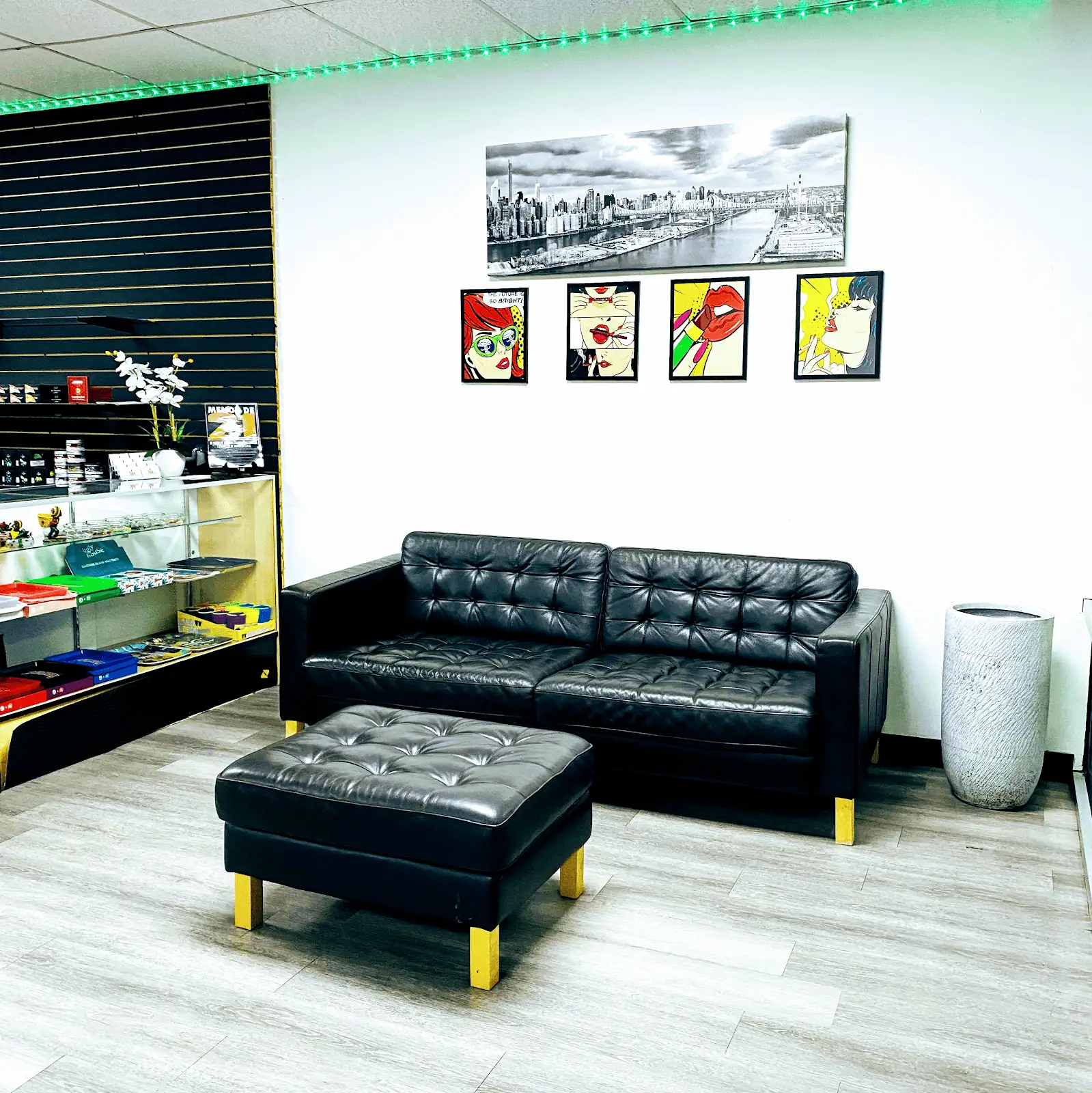 Store – gallery image 6