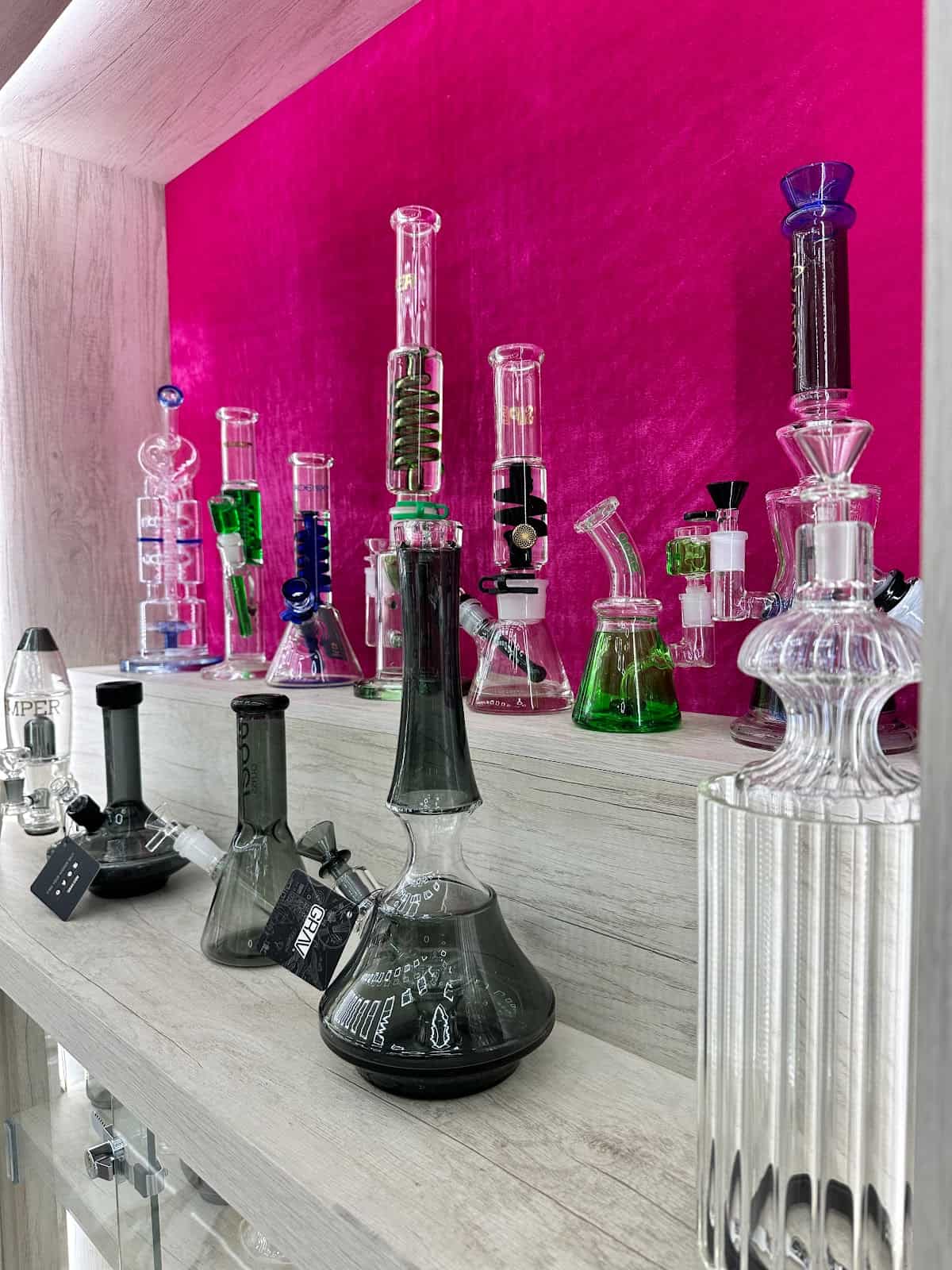 Store – gallery image 4