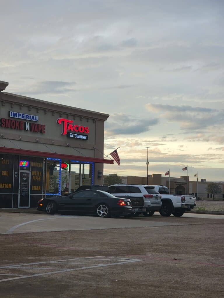 Store – main photo