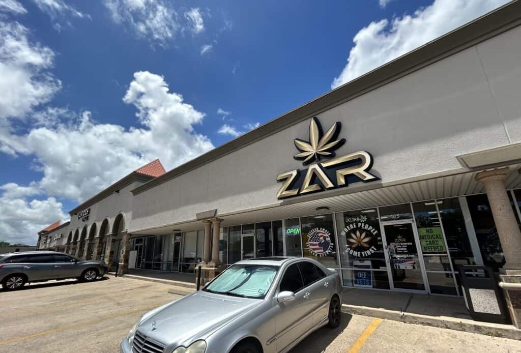 Store – main photo