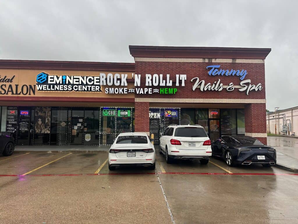 Store – main photo