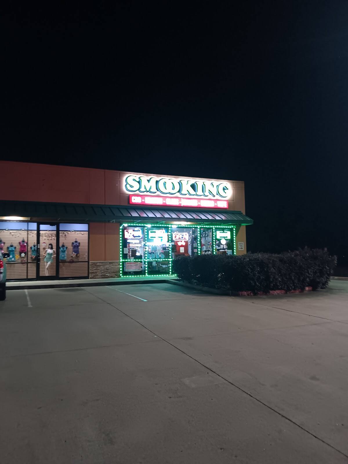 Store – main photo