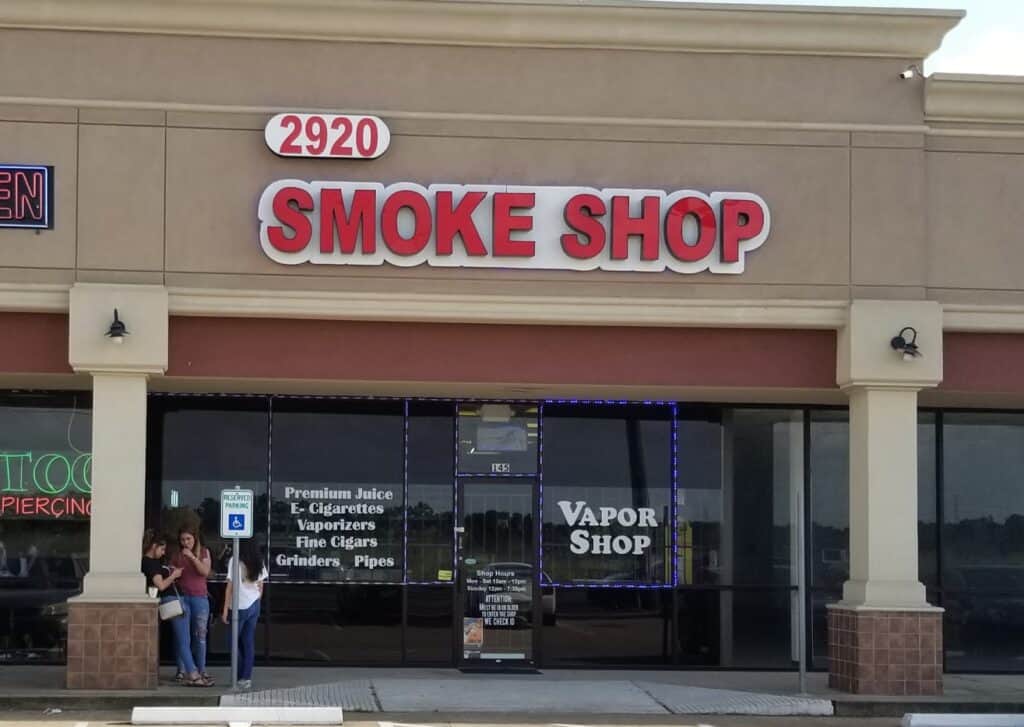 2920 Smoke & Vape shop – main photo
