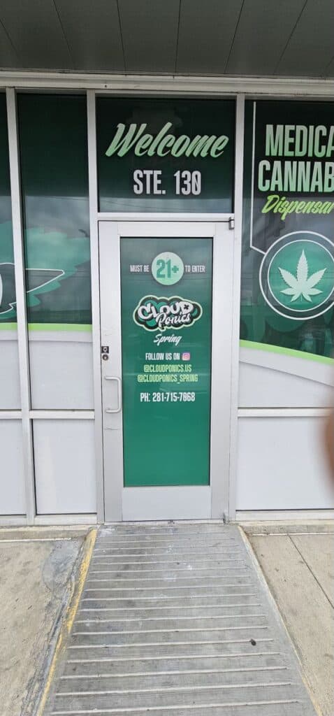 Store – main photo