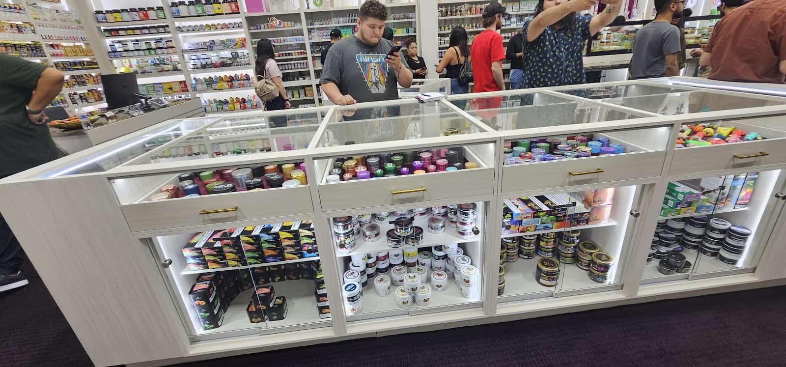 Store – gallery image 10