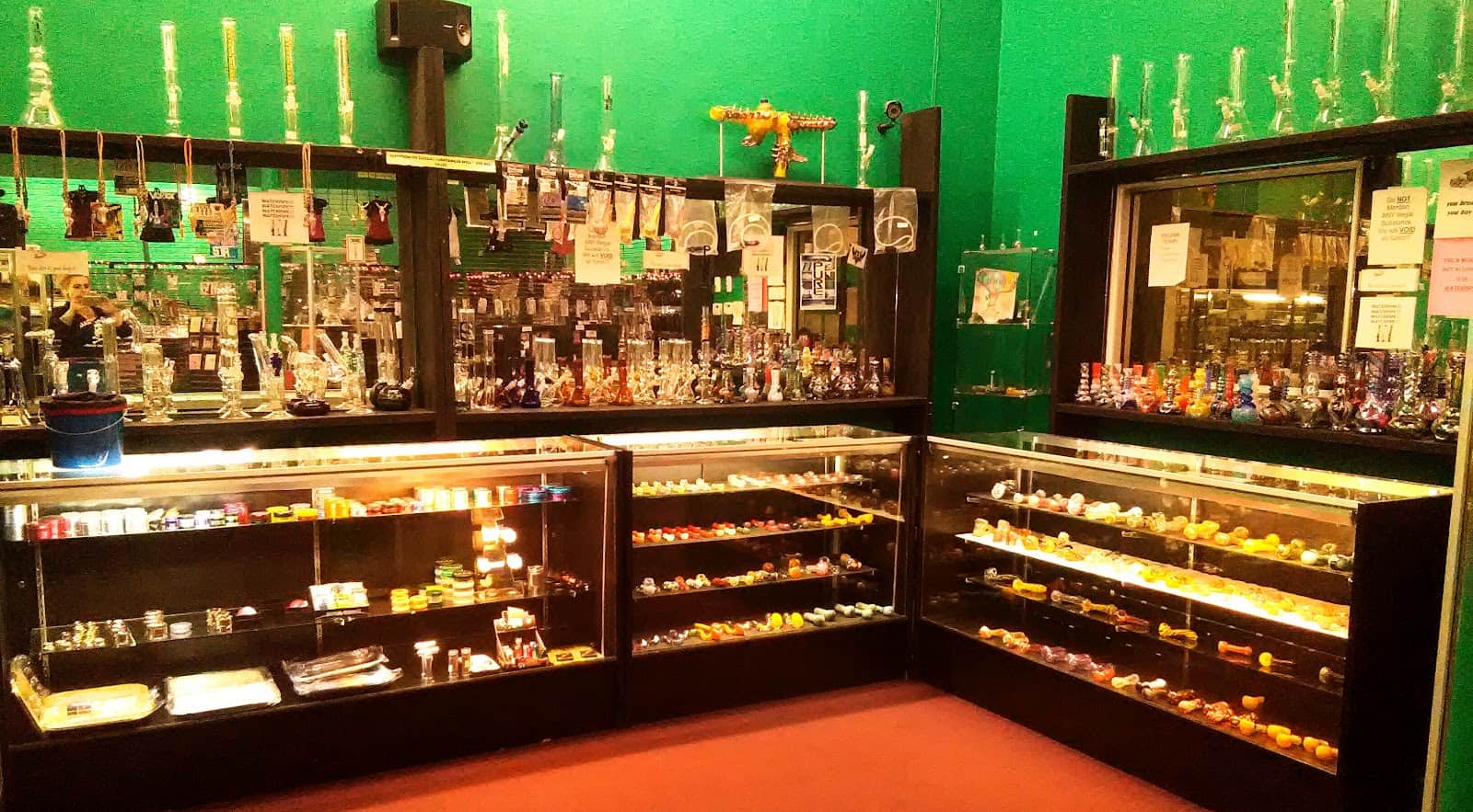 Store – gallery image 2