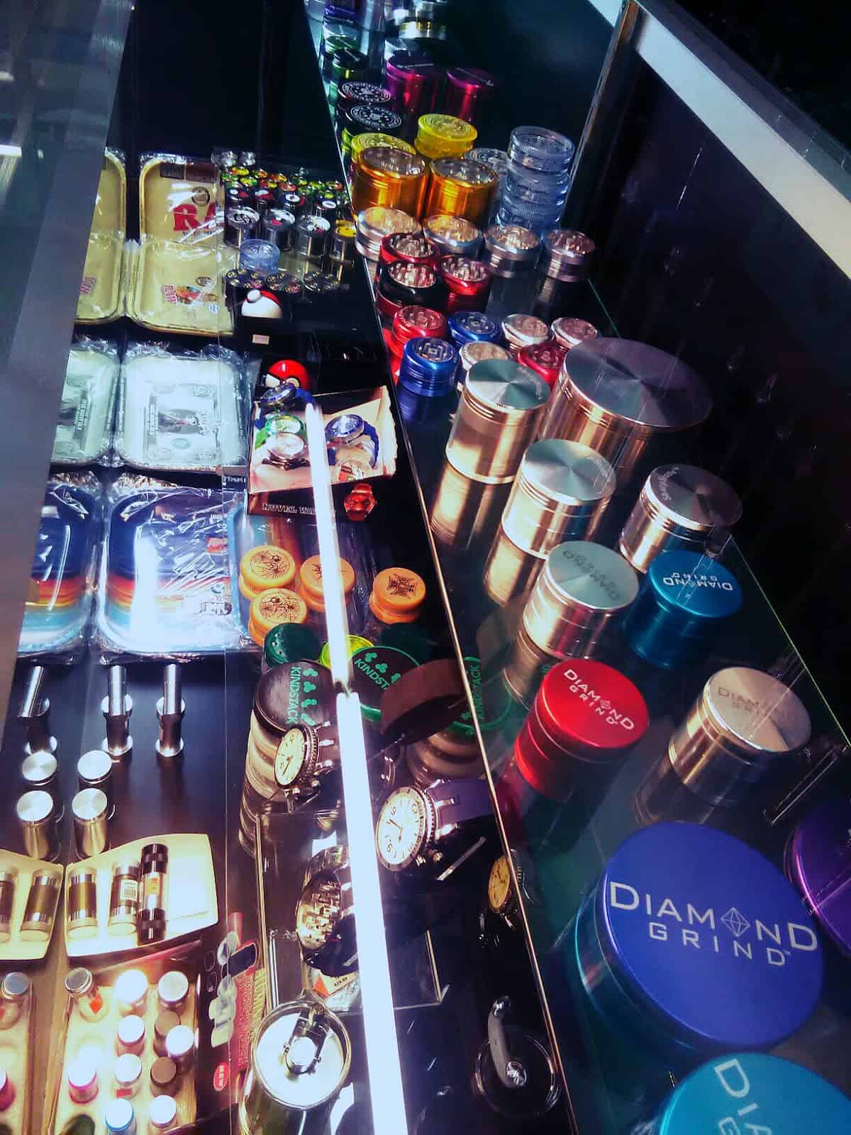 Store – gallery image 3