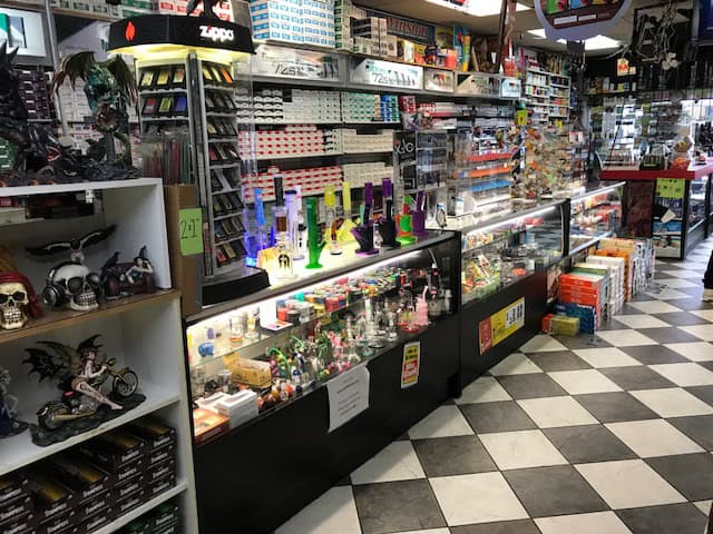 Store – gallery image 7