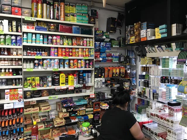 Store – gallery image 9