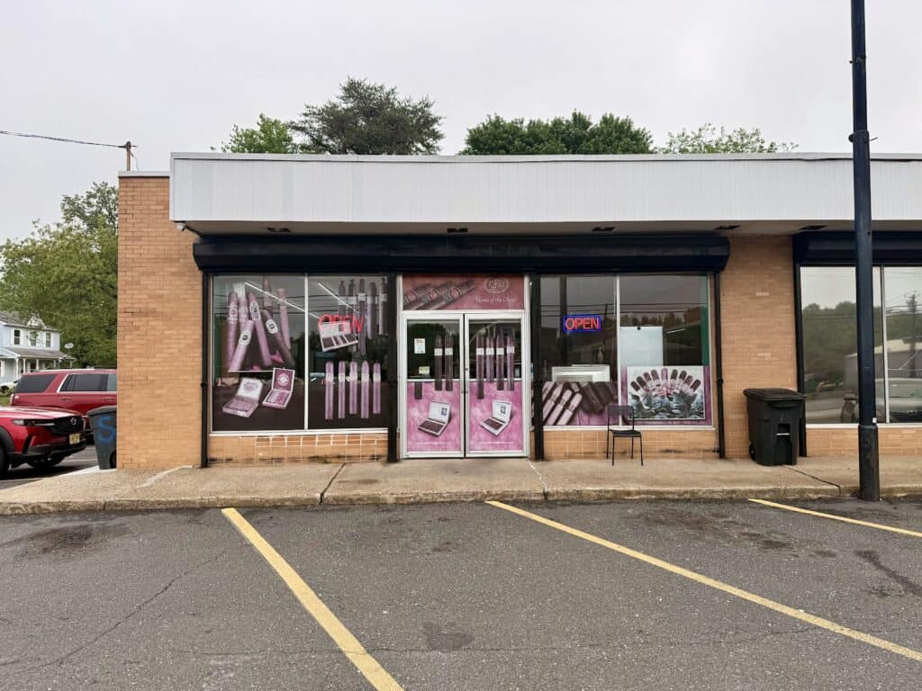 Store – main photo