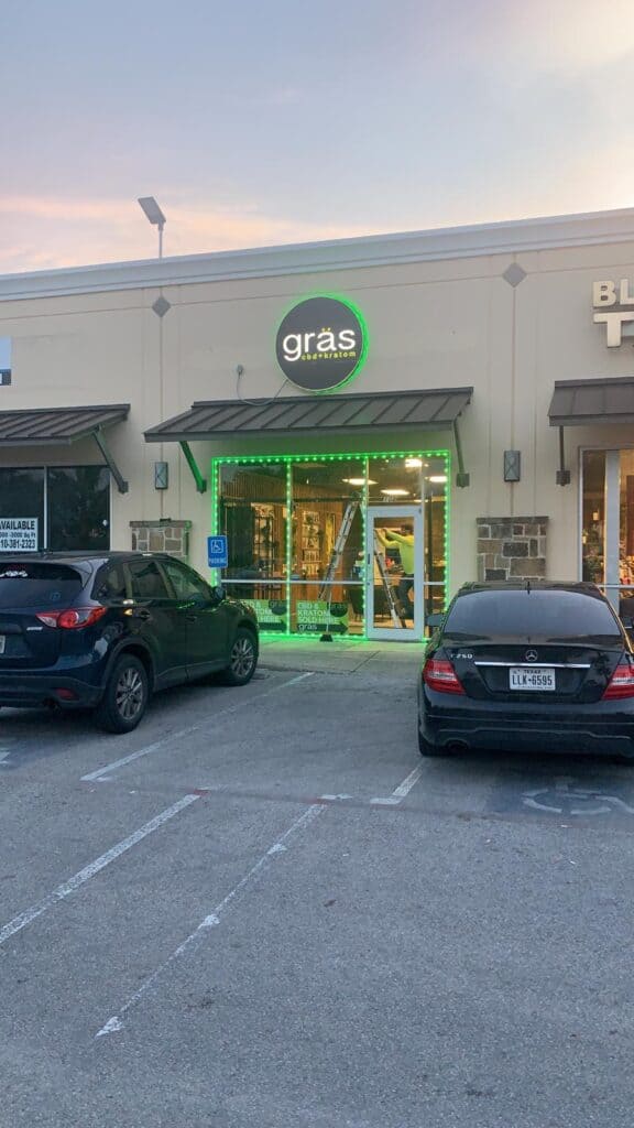 Store – main photo