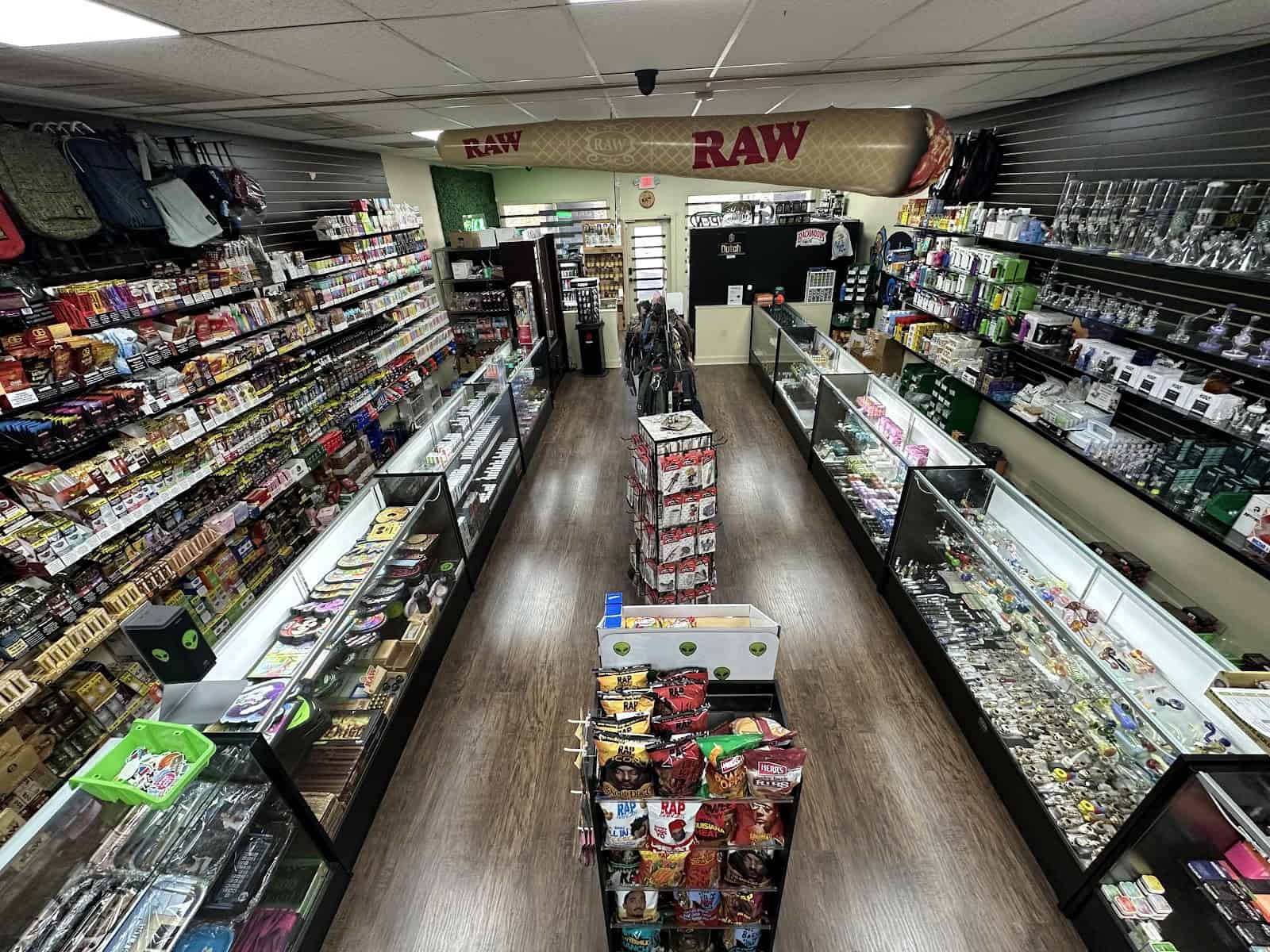 Store – gallery image 2