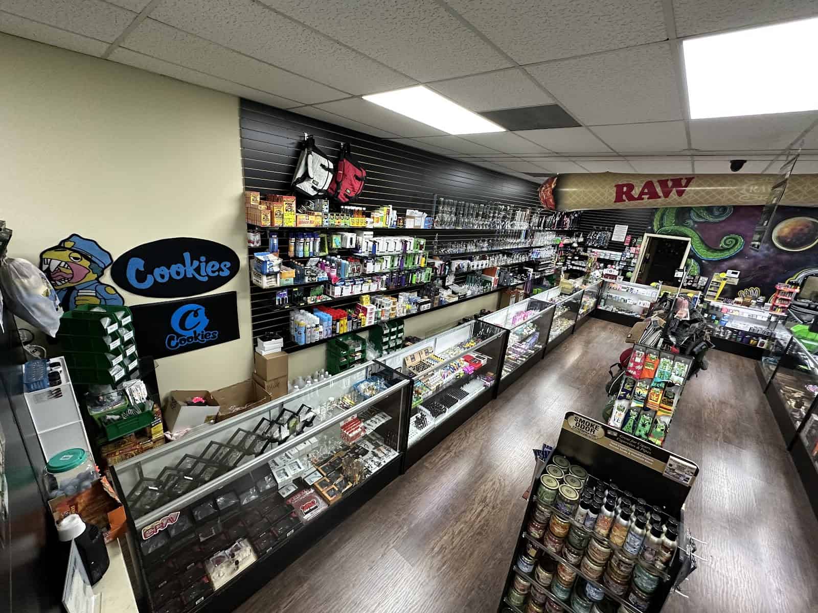 Store – gallery image 5