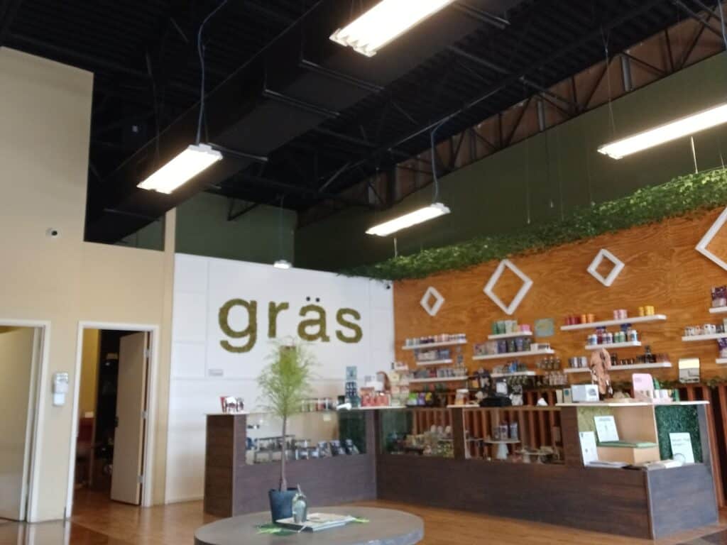 Store – main photo