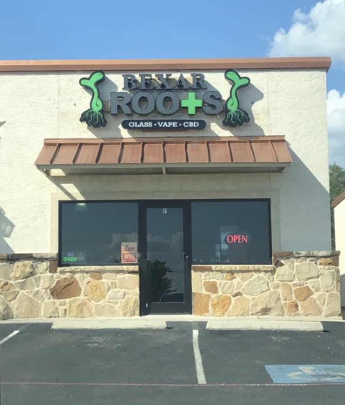 Store – main photo