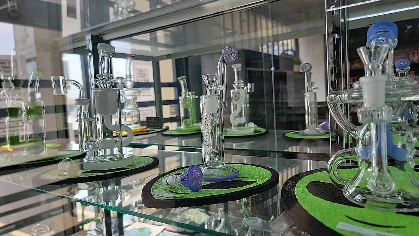 Store – gallery image 5