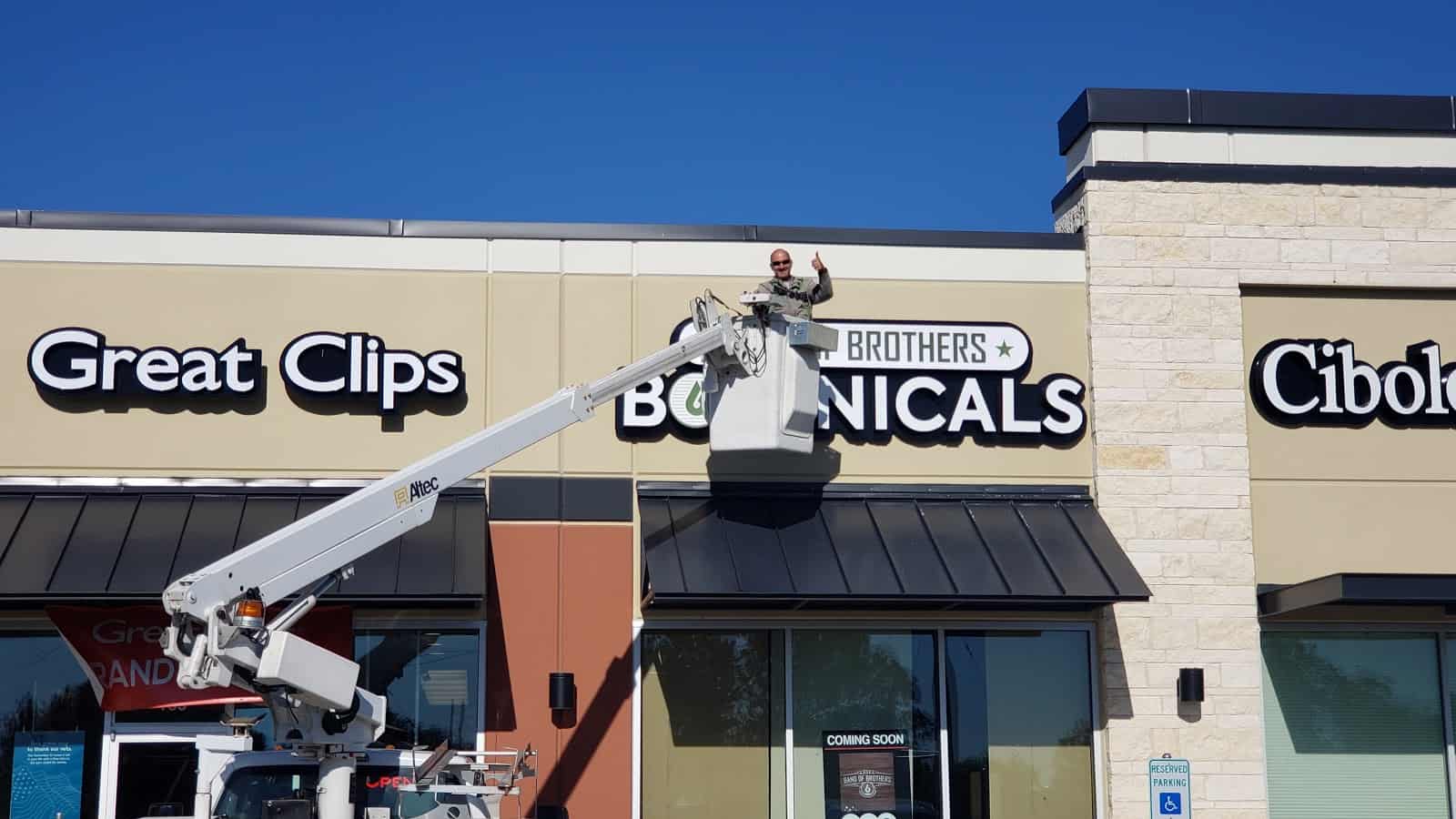 Store – gallery image 4