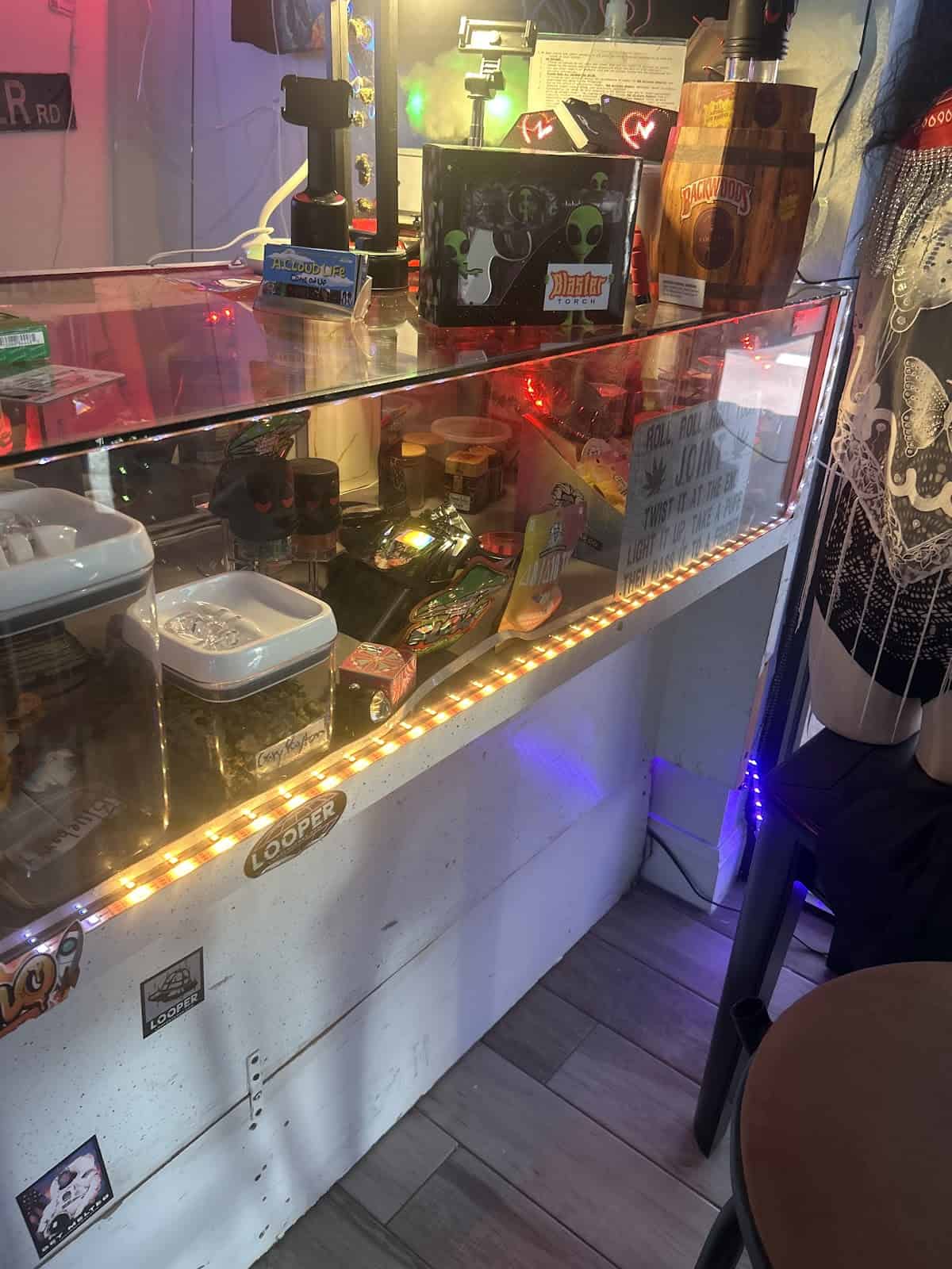 Store – gallery image 2