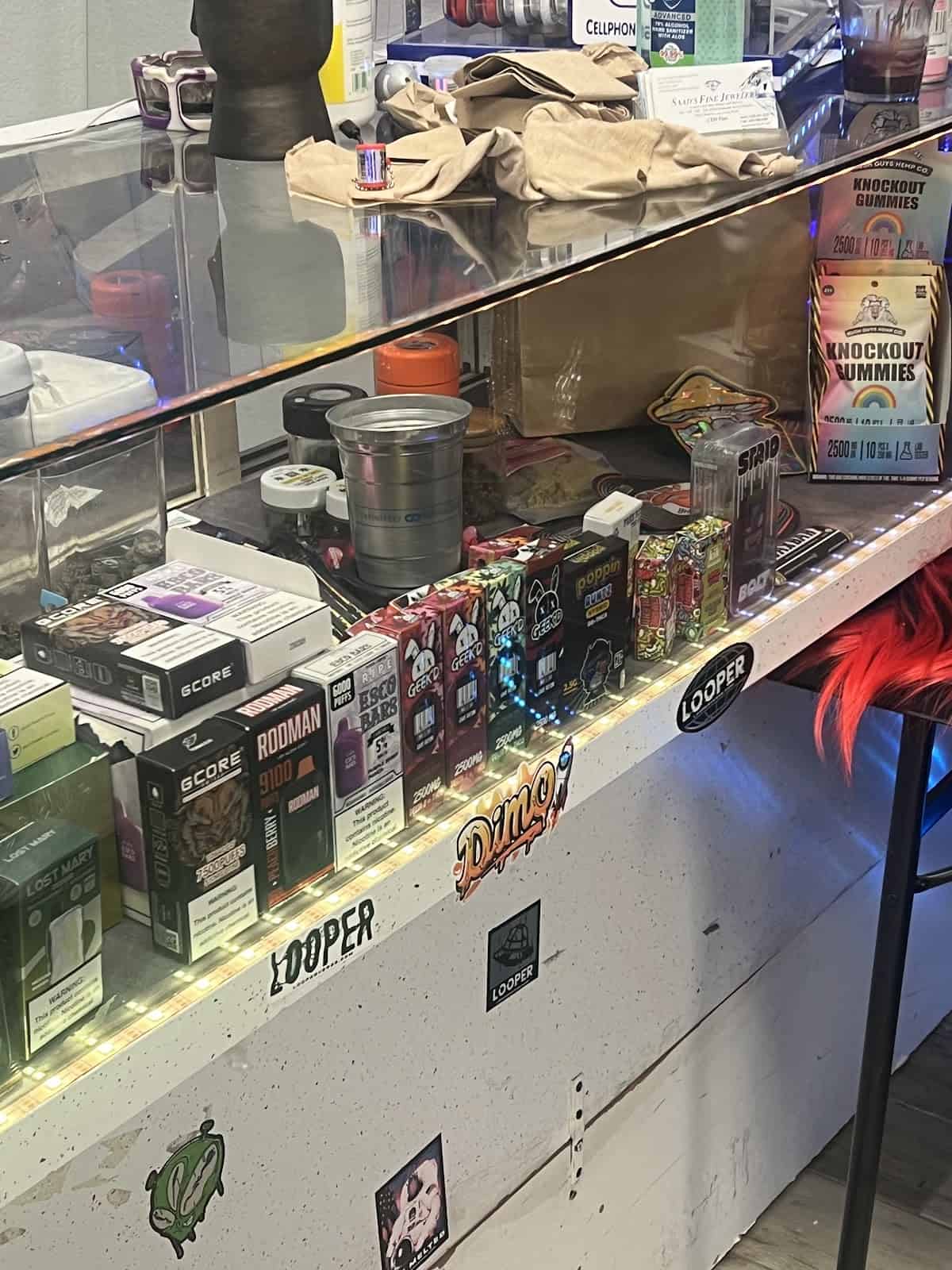 Store – gallery image 4