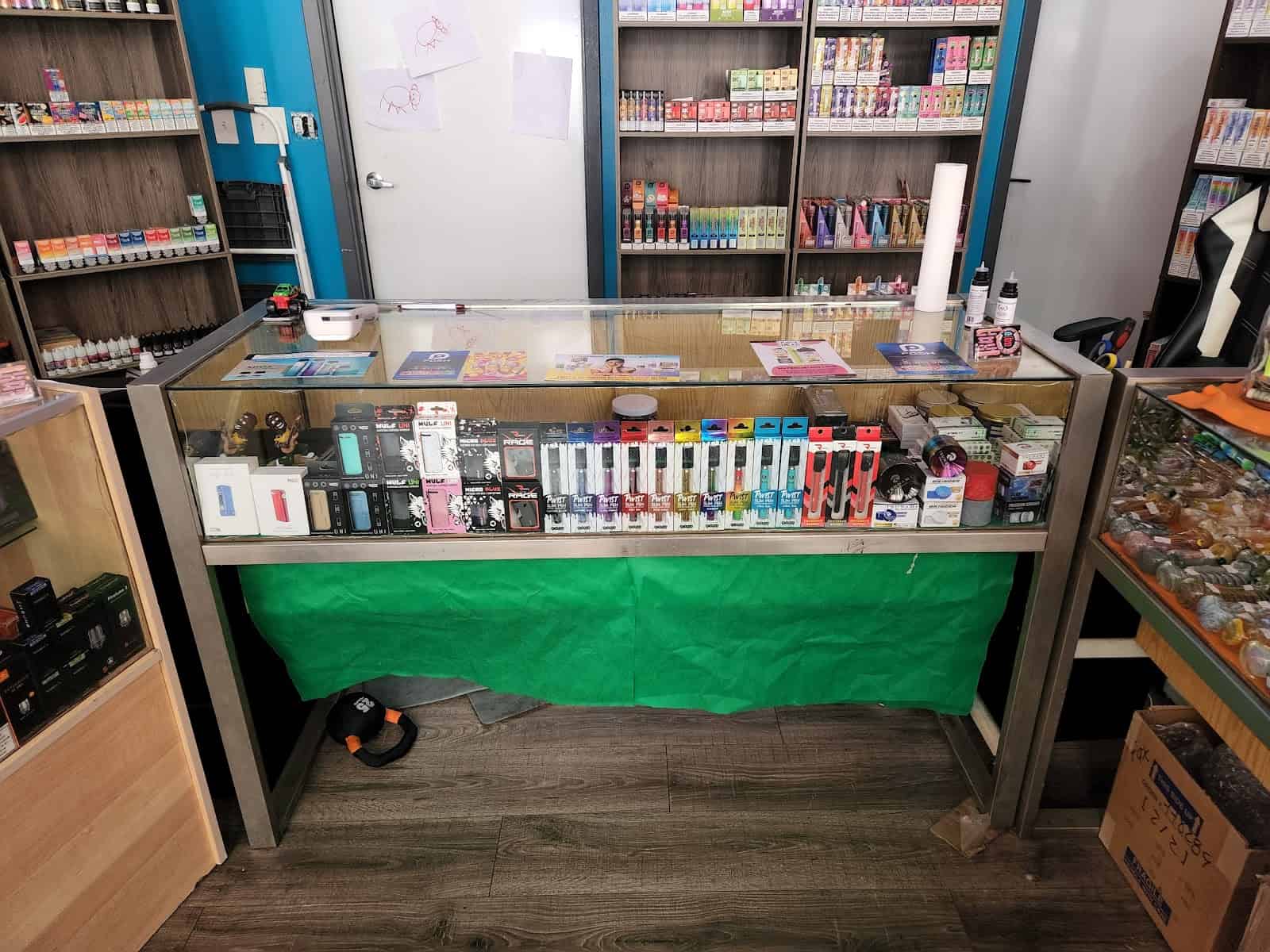 Store – gallery image 2