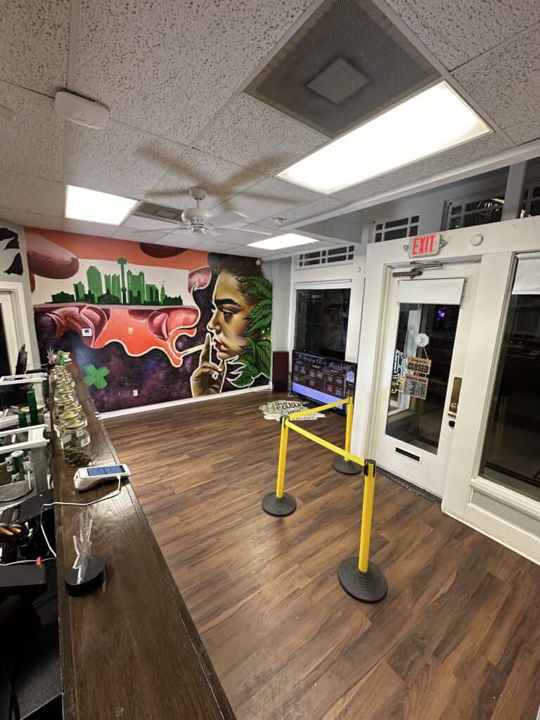 Store – main photo