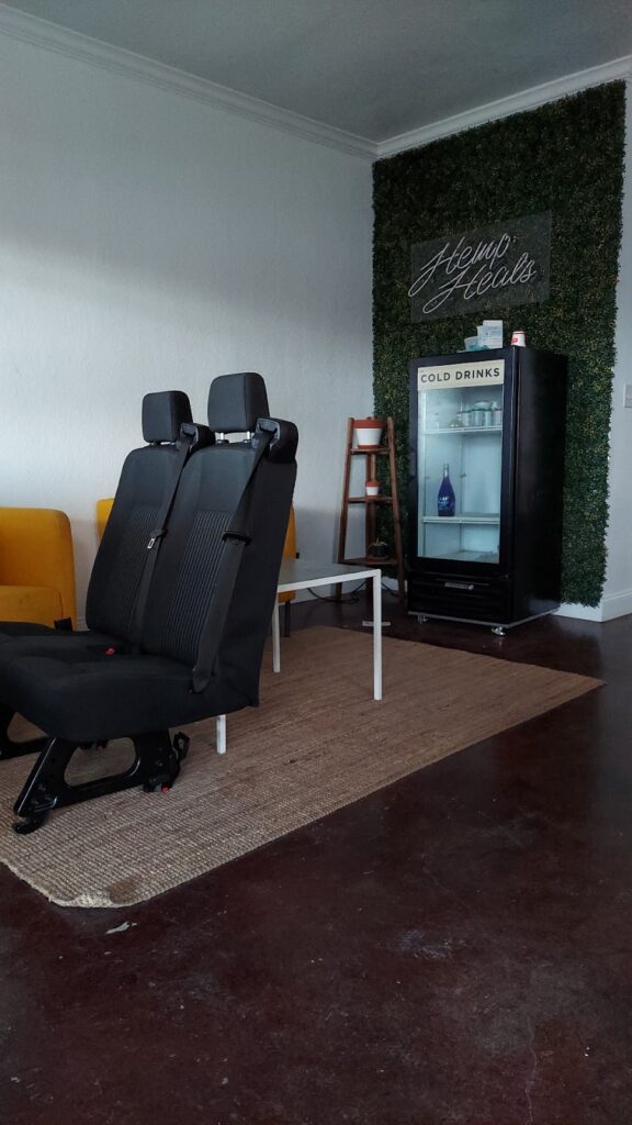 Store – main photo