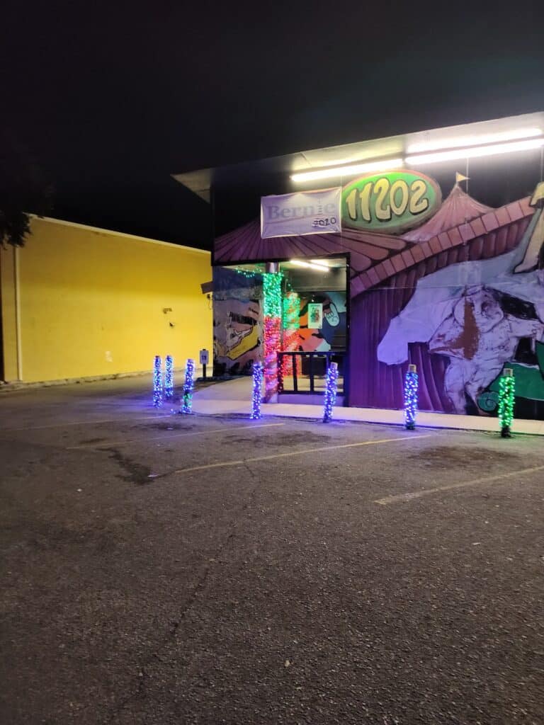 Store – main photo