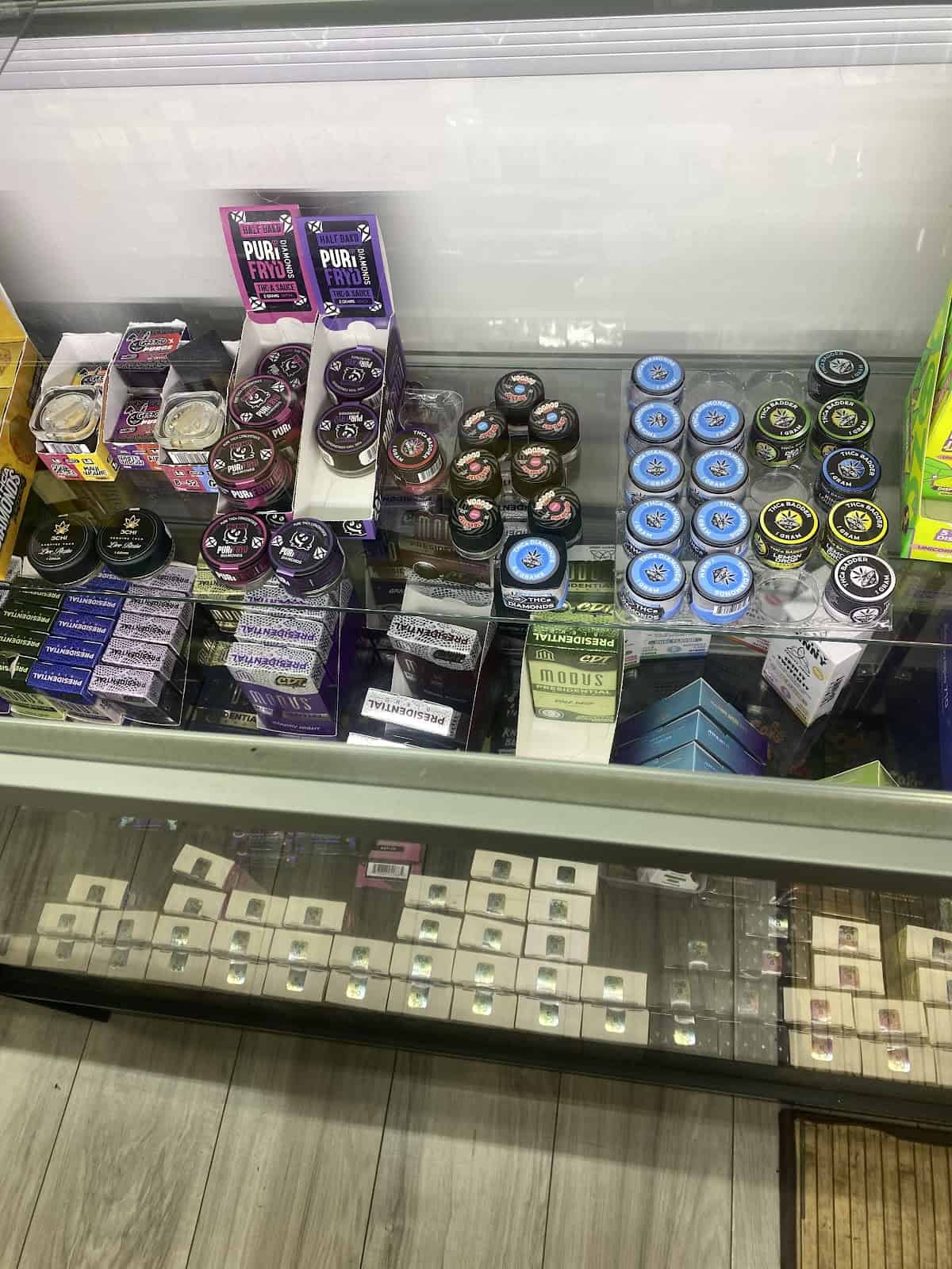 Store – gallery image 3