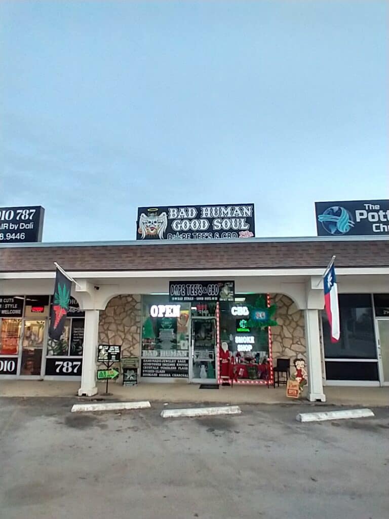 Store – main photo