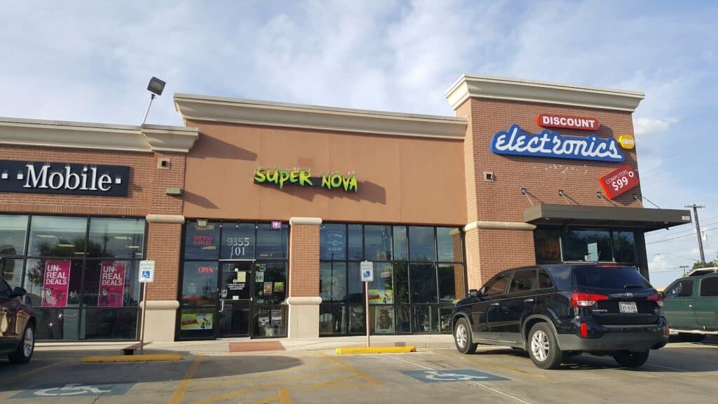 Store – main photo