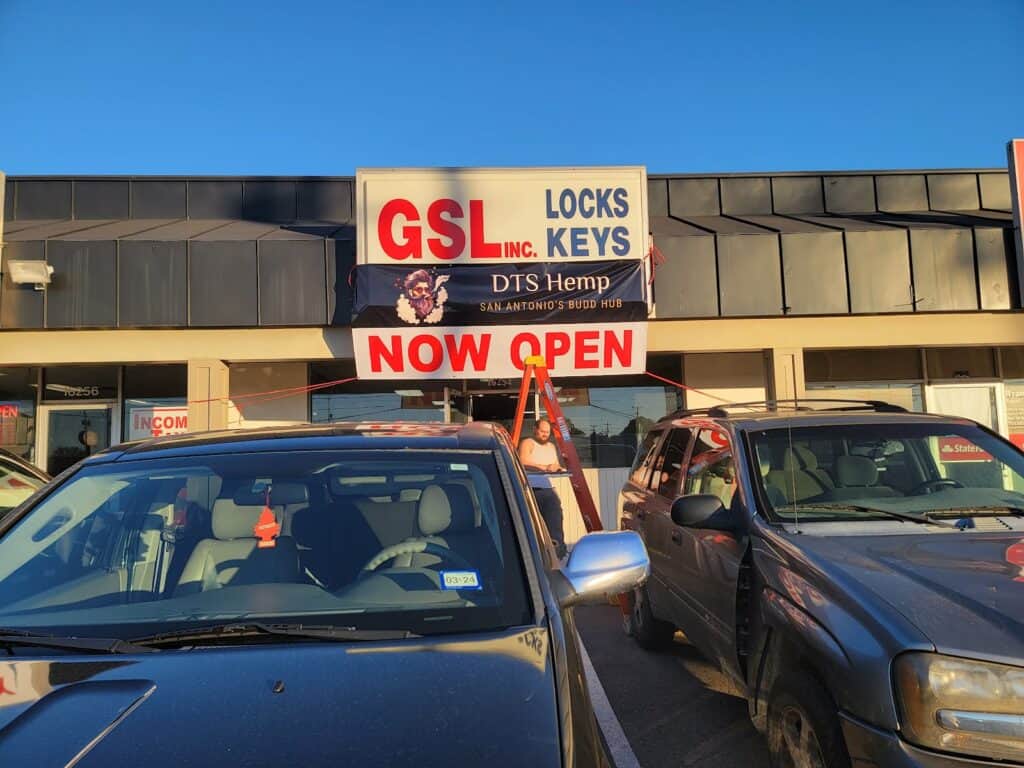 Store – main photo