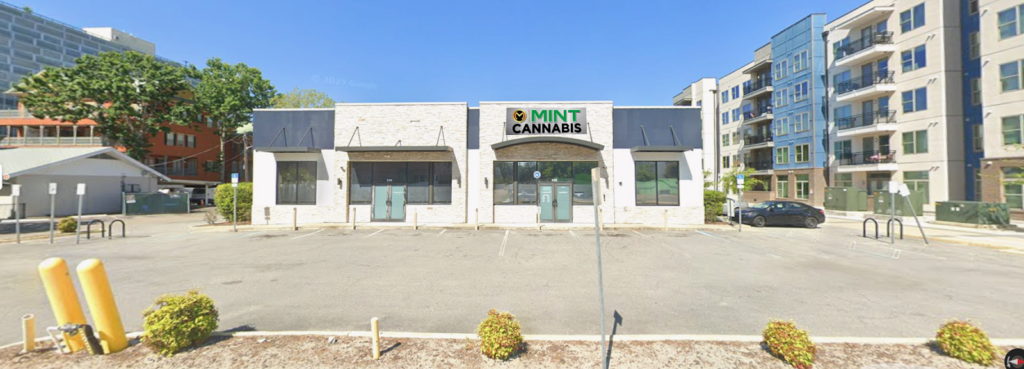 Store – main photo