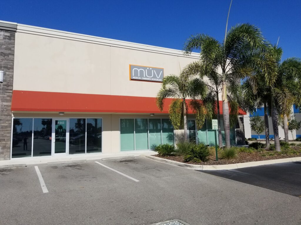 Store – main photo