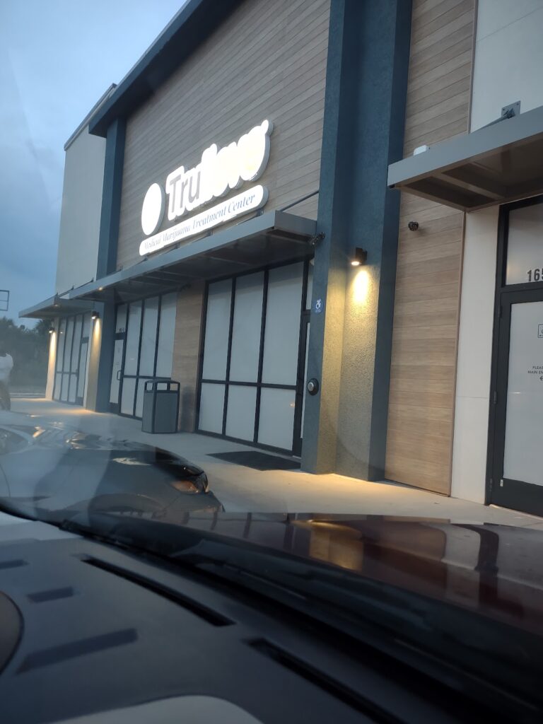 Store – main photo