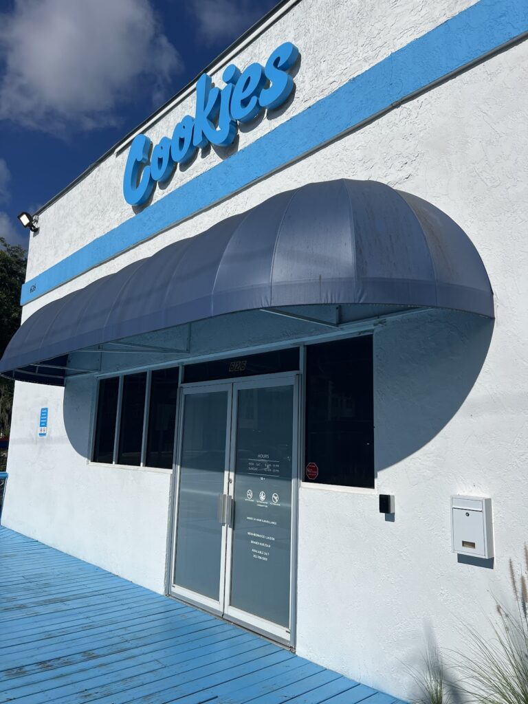 Store – main photo