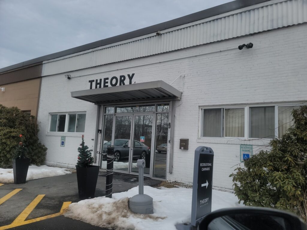 Store – main photo