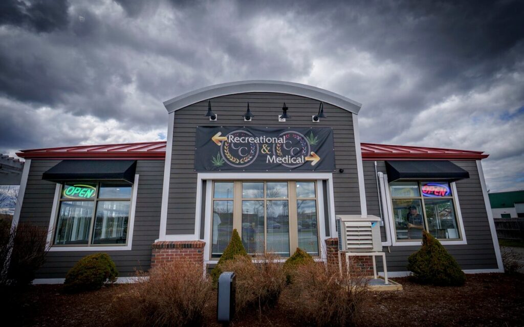 Store – main photo