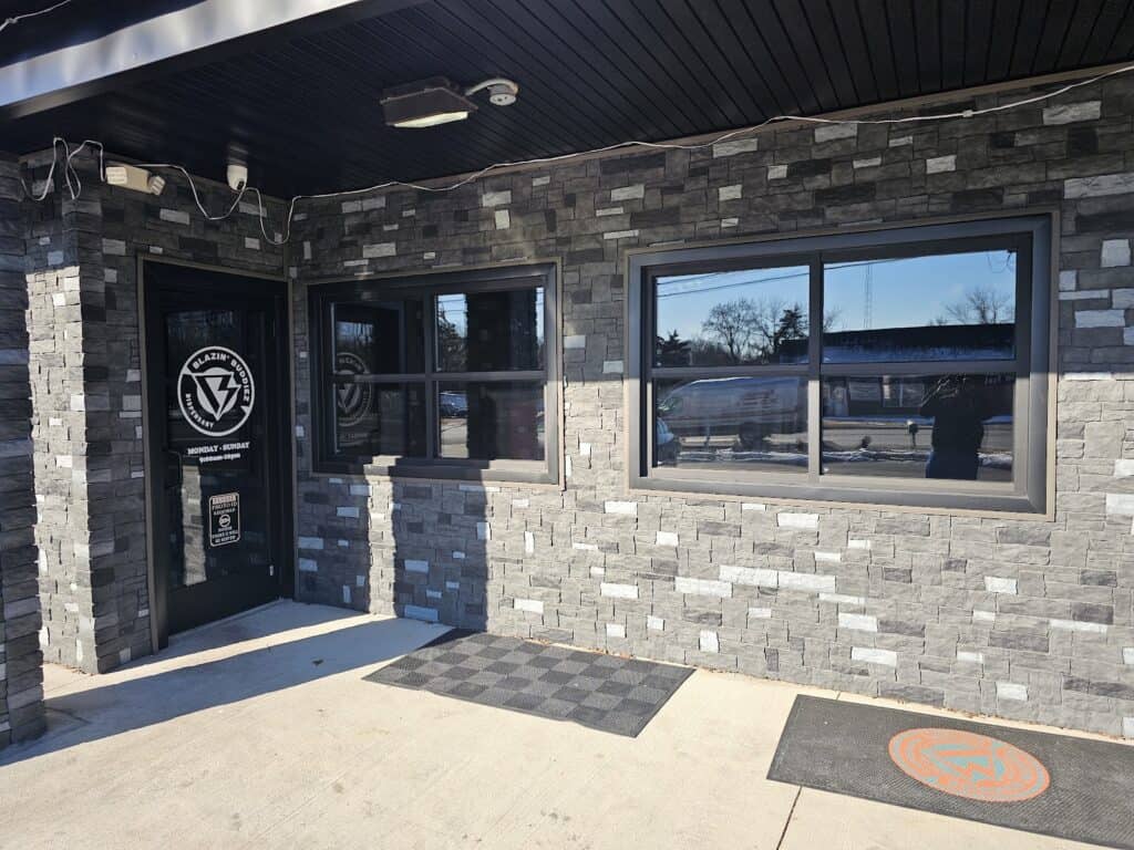 Store – main photo