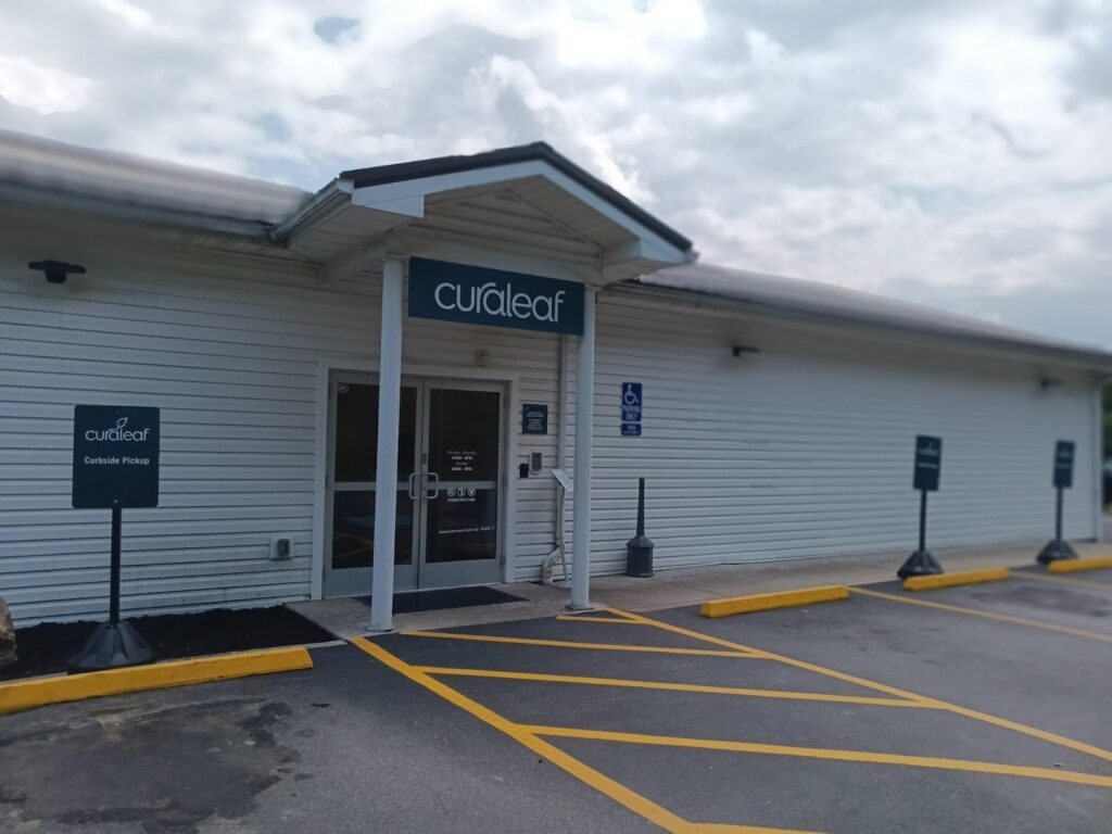 Store – main photo