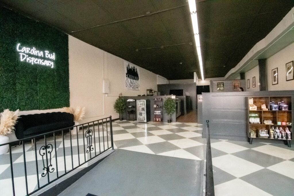 Store – main photo