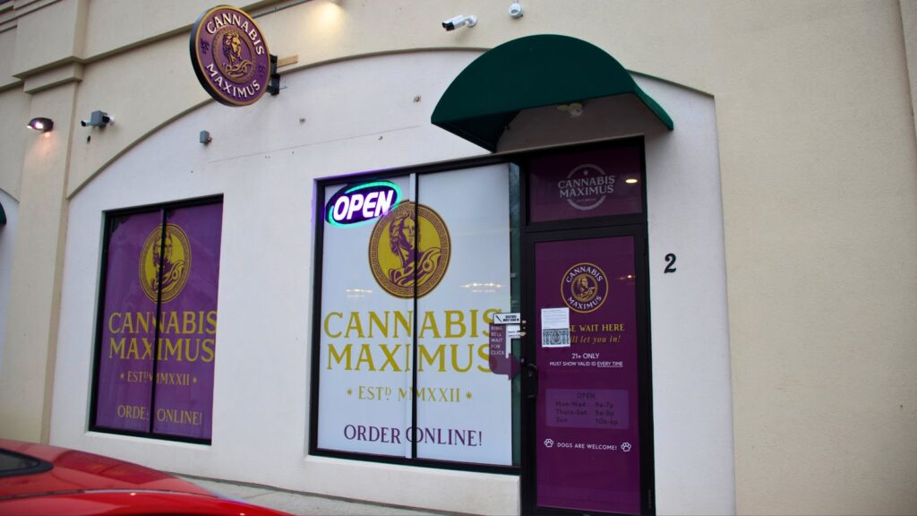 Store – main photo